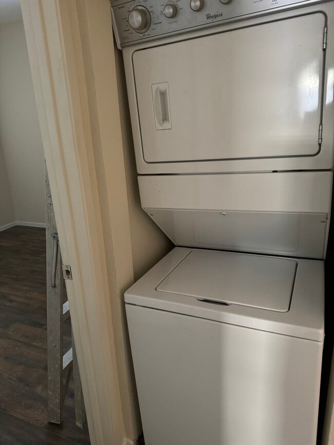Washer and drier - 10824 Palms Blvd Unit 3
