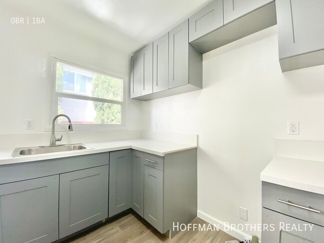 Photo - 1519 Laurel Ave Unit 12