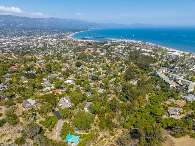 Drone view of Arroyo - The Arroyo House Student Living.