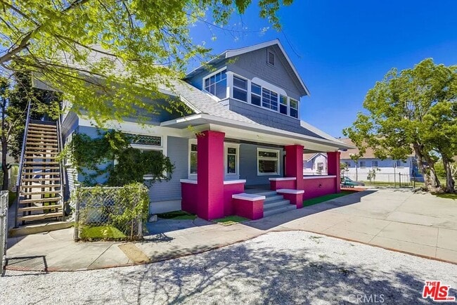 Building Photo - 2901 Raymond Ave Unit 2901