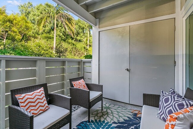 Photo - Updated Lower-Unit Condo Close to the Beach!