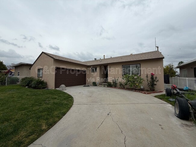 Photo - 1307 Pepper Tree Ln