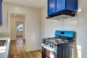 Photo - 950 E 48th St