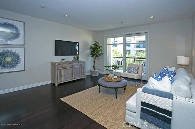 Photo - 511 Caruso Ave
