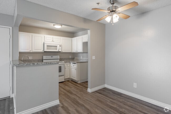 2BR, 2BA - 850SF - Citrus Gardens Apartments
