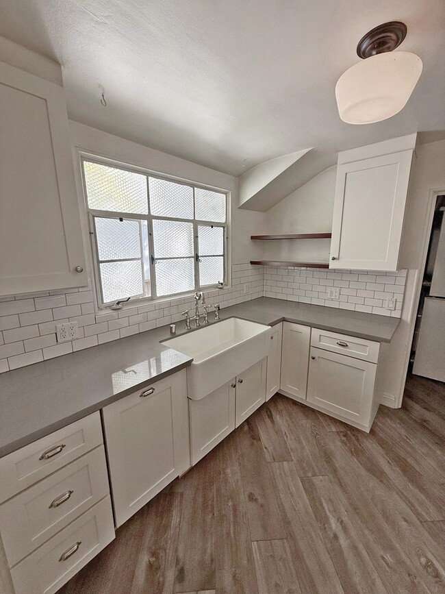 Photo - 1221 N Sweetzer Ave Unit 1227