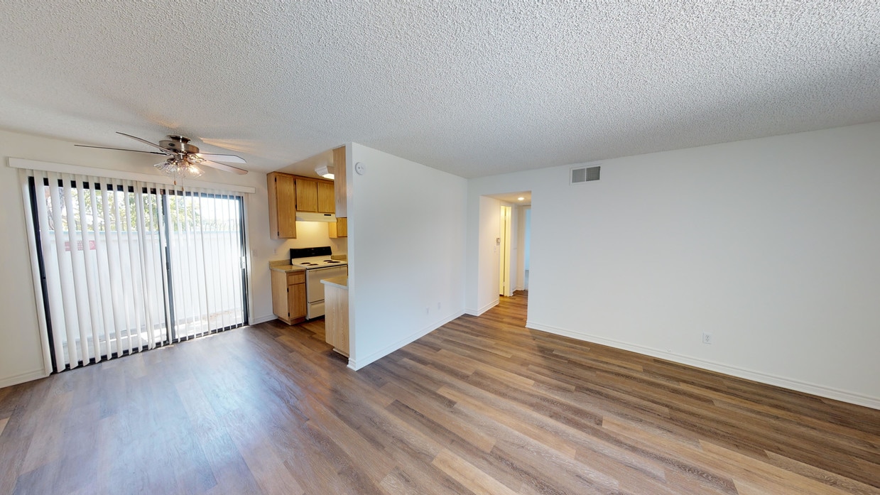 3D Tour - Cape Cod Apartments