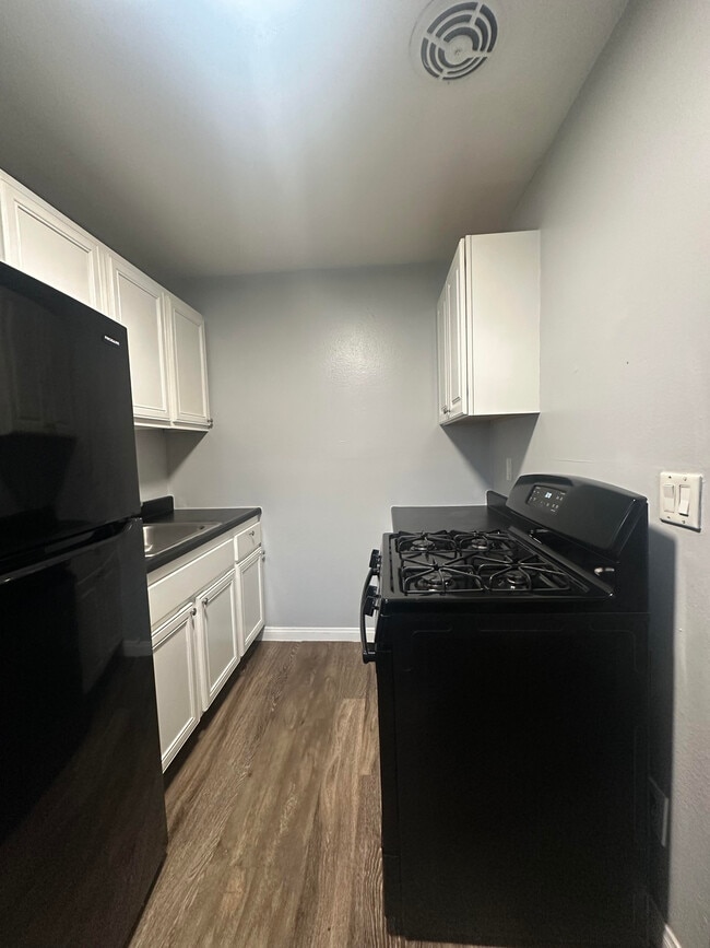 Photo - Vista Hermosa Apartments - All Utilities Incl