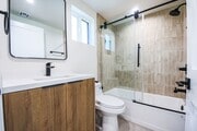 Photo - Ultra-Luxury Brand New 2 bed/2.5 bath and ... Apartment Unit 4