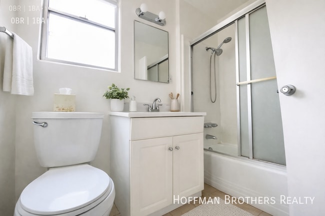 Photo - 3718 Mentone Ave Unit 1