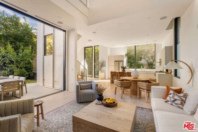 Building Photo - 4118 Wade St