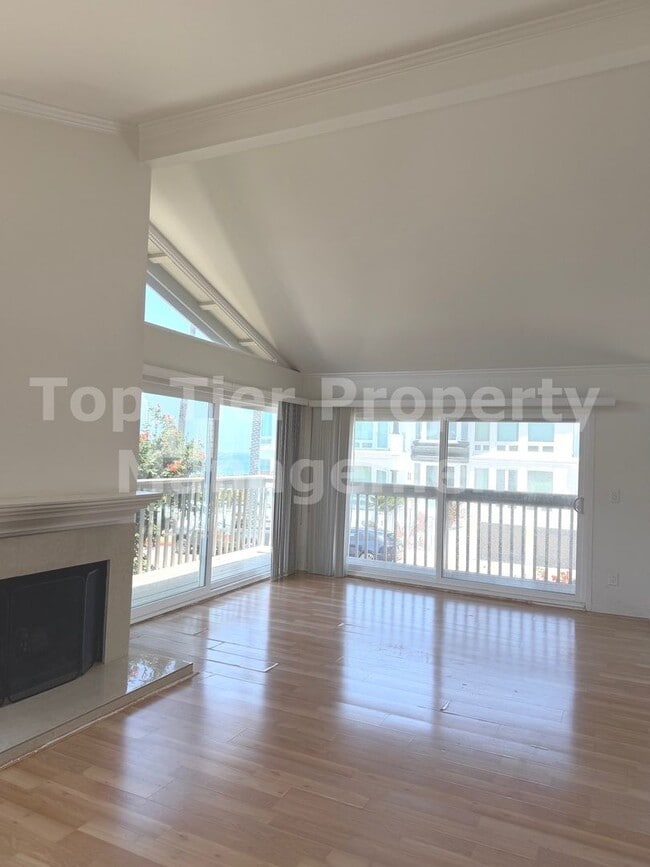 Photo - ***Beautiful Oceanfront 3 bed, 2 bath, 2,076 sqft House in Carlsbad Village - Available 06/15***