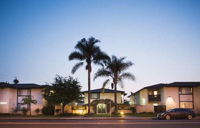 Building Photo - Del Ciervo Apartments Unit 26