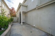 Photo - 3 Bedroom Stevenson Ranch Home!