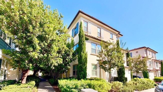 Building Photo - 4374 Nautilus Way