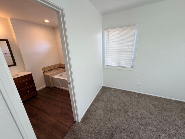 Photo - 6944 Lurline Ave