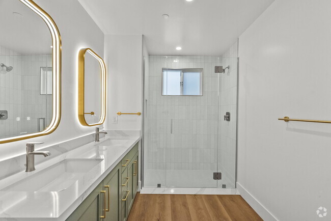 303 Master bathroom 1 - 825 De la Vina St Rental