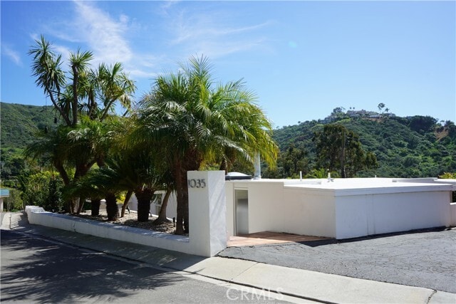 Building Photo - 1035 Dyer Pl