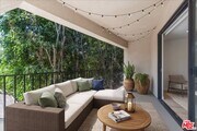 Photo - 6913 Encino Ave Unit 1/2 Upper