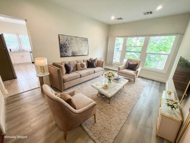 Building Photo - ***1 Bed 1 Bath apartment in the most desirable part of Pasadena*** Unit #86-2 N Catalina