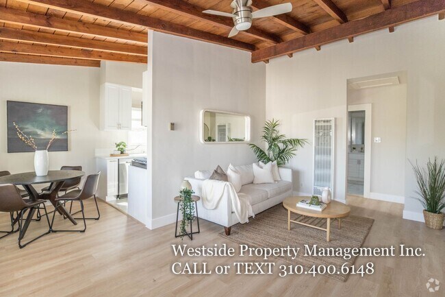 Building Photo - 1142 24th St Unit B Rental
