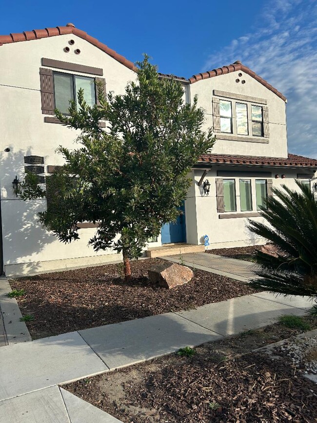 Photo - 10224 La Reina Ave