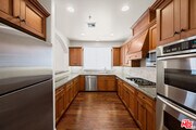 Photo - 108 S El Molino Ave Condo