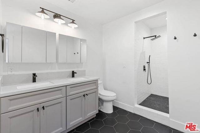 Photo - 8575 Horner St