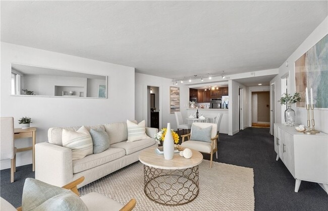 Building Photo - 700 E Ocean Blvd Unit 76