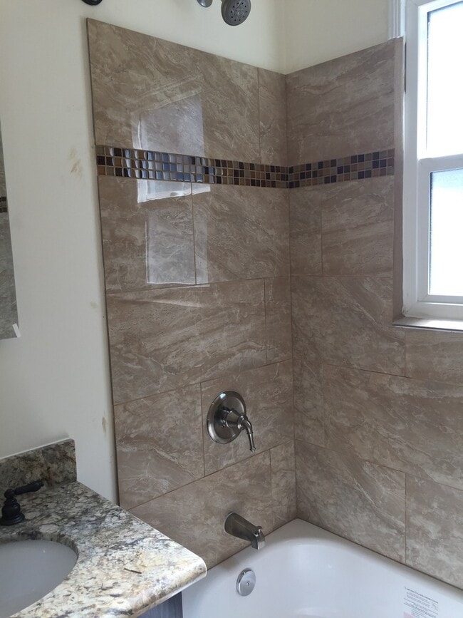 Photo - BELC 07 Unit 1837