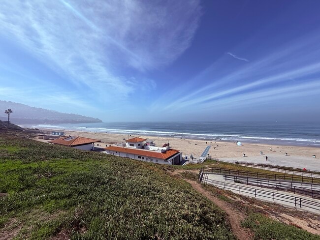 Photo - 323 S Francisca Ave Unit B