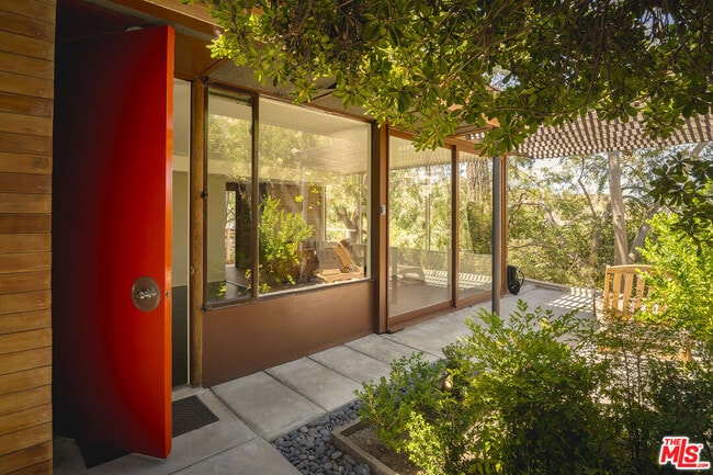 Photo - 541 Suncourt Terrace