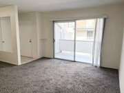 Photo - 3266 Ashford St