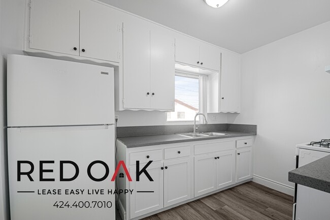 Photo - 115 W Market St Unit 6