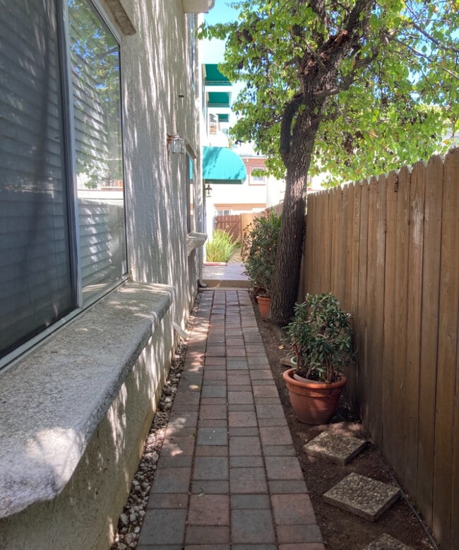 Photo - 4055 Honeycutt St Unit 4055