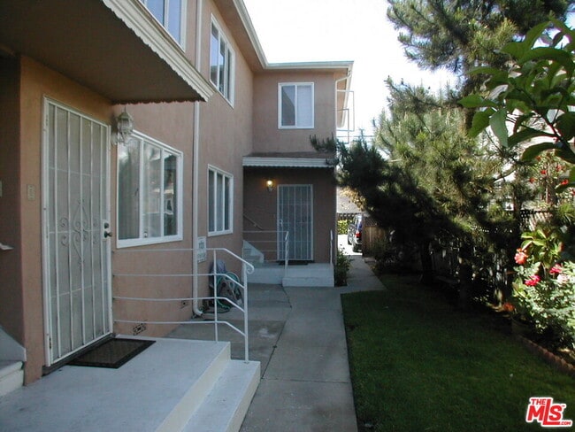 Photo - 2221 Ocean Park Blvd Condo Unit 1