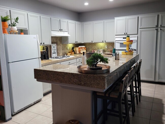 Photo - 29348 W Laguna Dr