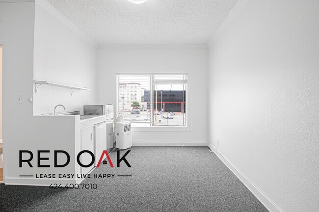 Building Photo - 224 N Maryland Ave Unit 18