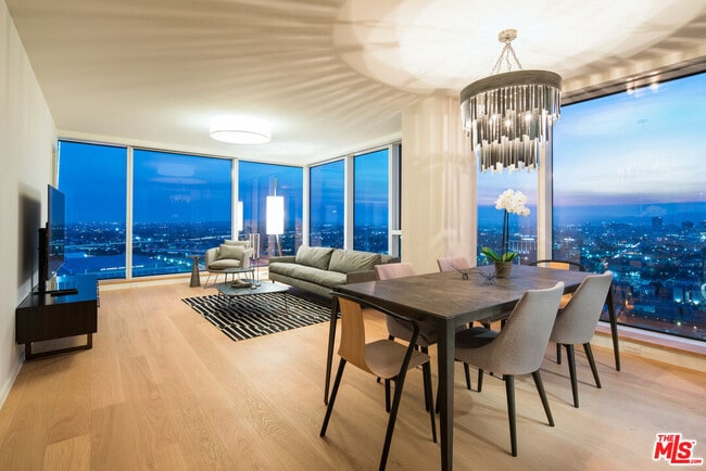 Building Photo - 889 Francisco St