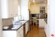 Photo - 401 Kings Rd