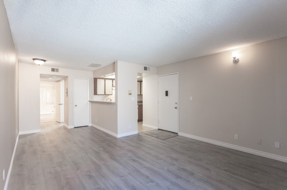 Floor Plan - 1 Bedroom (2nd floor)