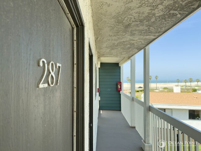 Building Photo - Charming 2 Bedroom Anacapa Condo just steps from the beach in Port Hueneme! Unit 287