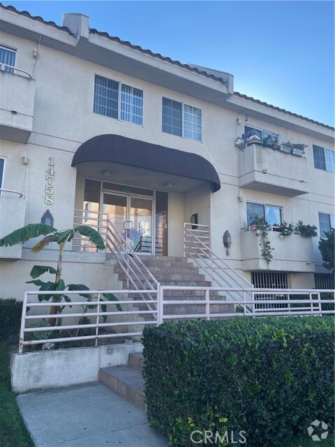 Building Photo - 14758 Magnolia Blvd Unit 104 Rental