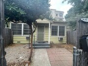 Photo - 14315 Burbank Blvd Unit Half