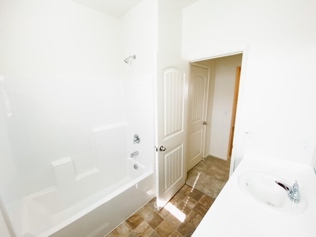 Photo - 30436 Town Square Dr