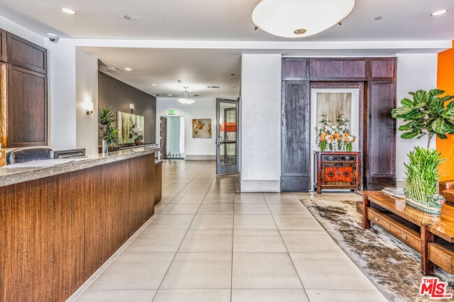 Photo - 3223 W 6th St Unit 1002