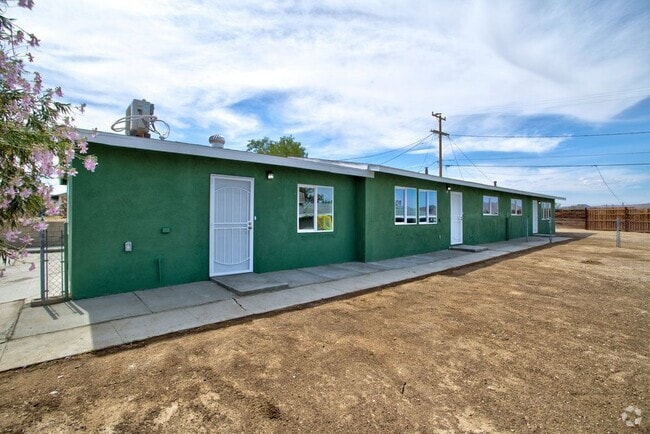 Building Photo - 905 Carson St Rental
