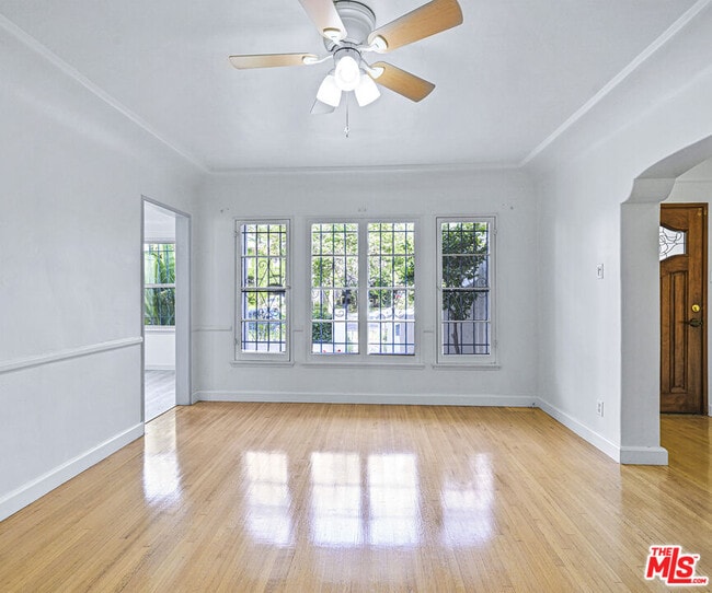 Photo - 1119 S Crescent Heights Blvd