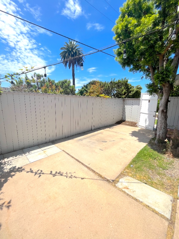 Photo - 666 Glenneyre St