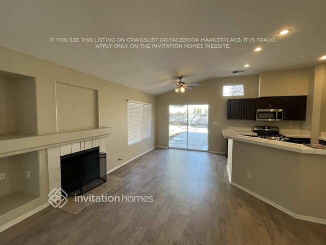 Photo - 42550 Blossom Dr